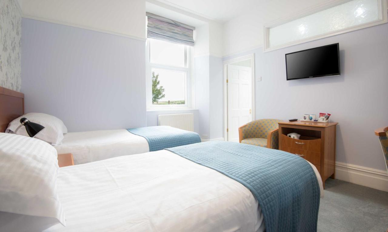 Gwesty Gadlys Hotel 세매즈베이 외부 사진