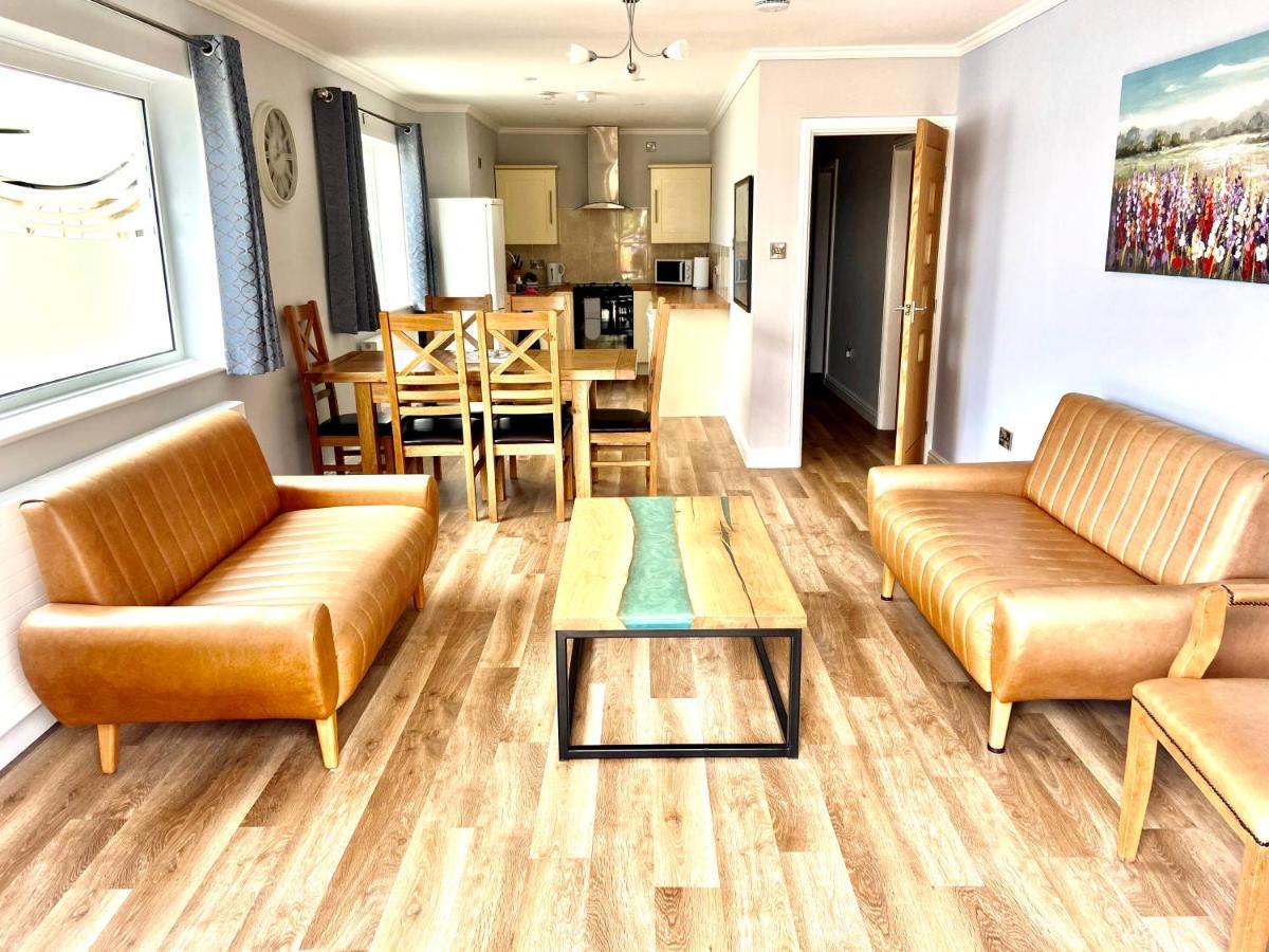 Gwesty Gadlys Hotel 세매즈베이 외부 사진